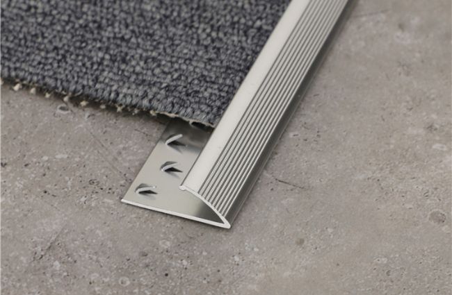 carpet gripper with teeth