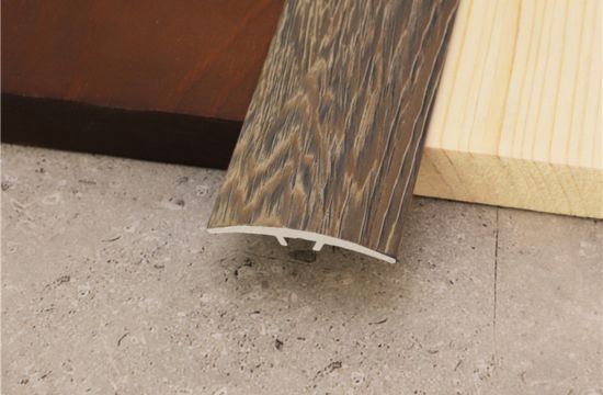 Umbral de puerta de madera